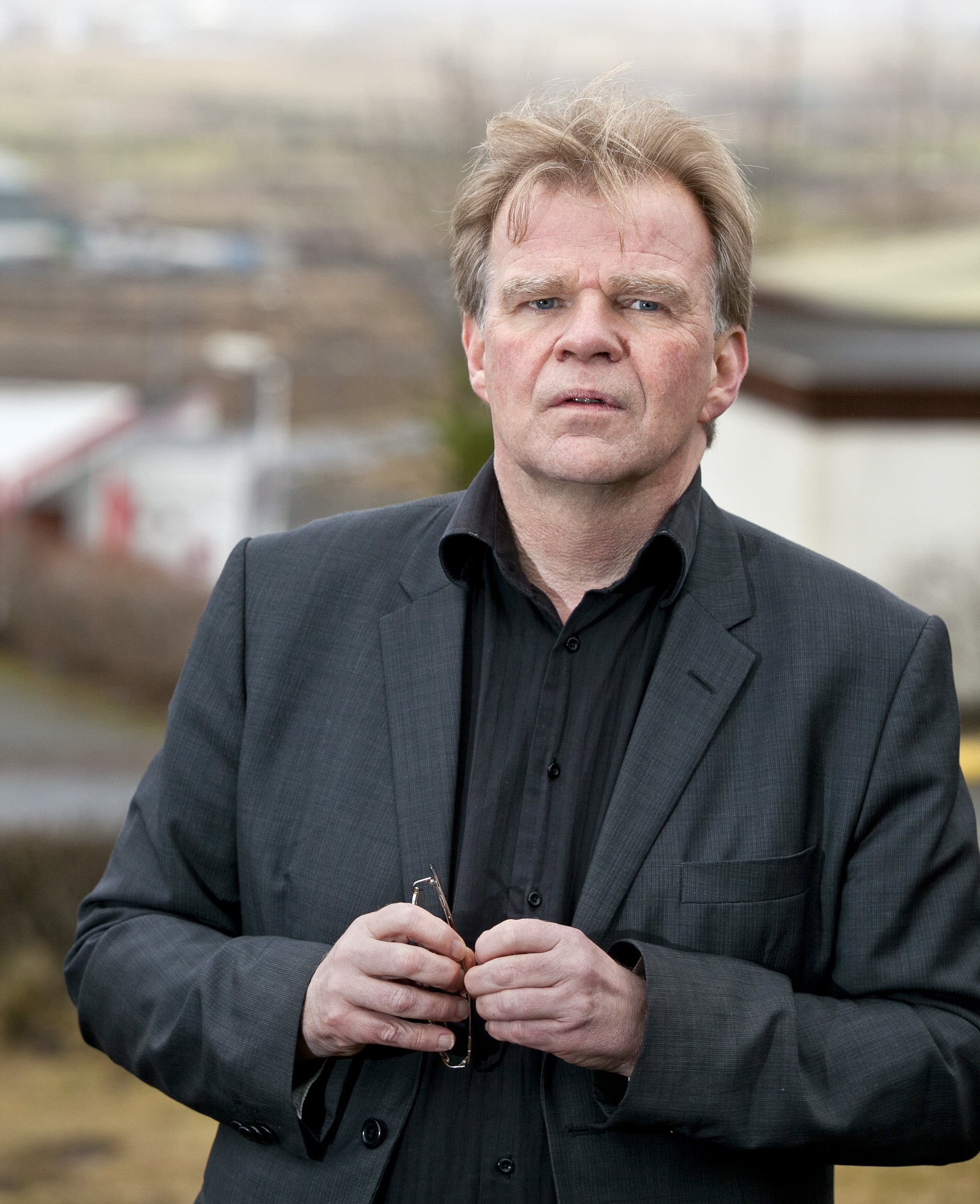 Einar Már Guðmundsson, pasfotos, store forfattere, universets engle, island, samlede værker, lindhardt og ringhof, nordisk råds litteraturpris