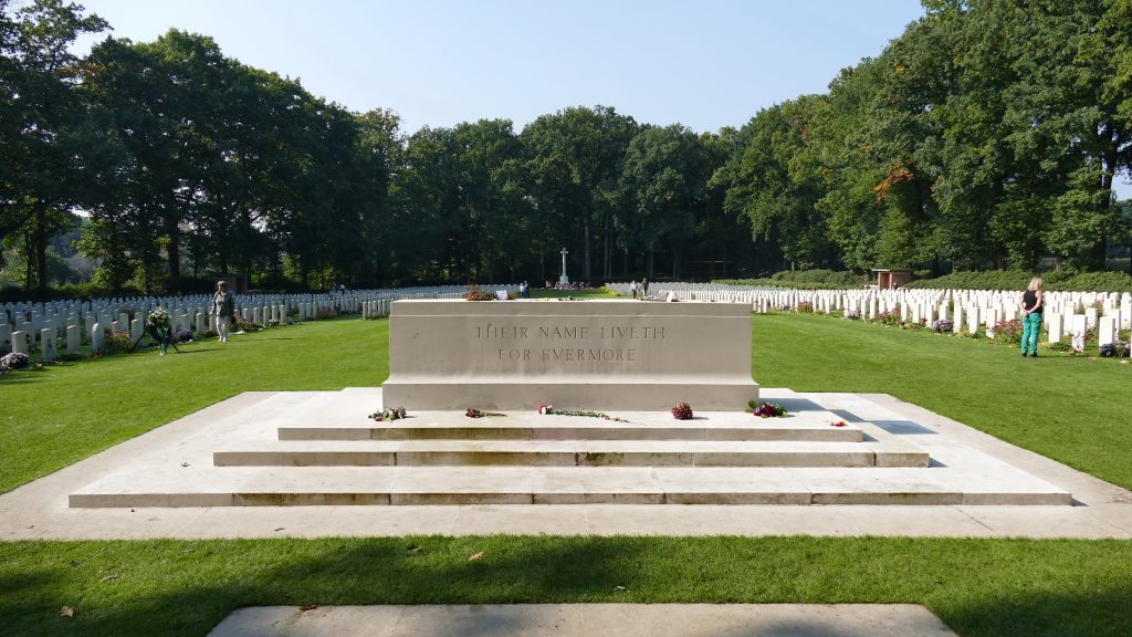 Arnhem, Antony Beevor, Airborne Cemetery, Oosterbeek
