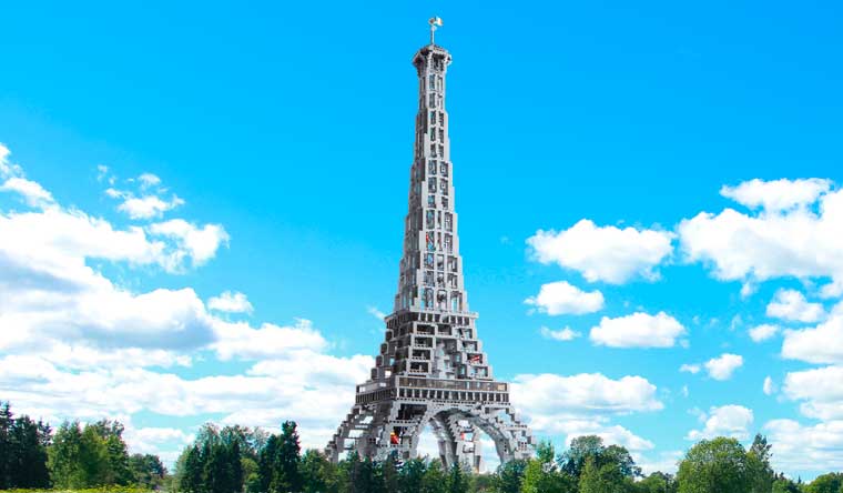 Guinness World Records, Guinness World Records 2019, record, rekordbog, Eiffeltårnet, LEGO, LEGO-model